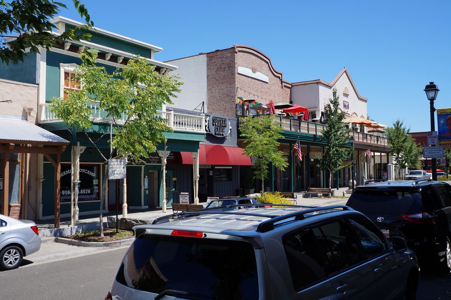 Historische Sutter Street in Old Folsom, Kalifornien