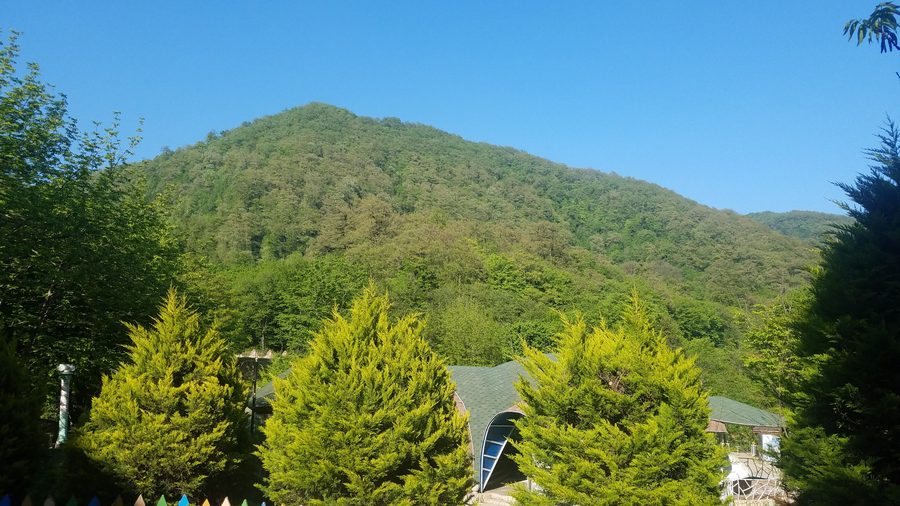 Landschaft der Talysch-Hügel bei Lankaran in Aserbaidschan