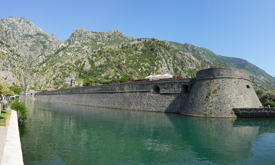 Stadtmauer von Kotor in Montenegro