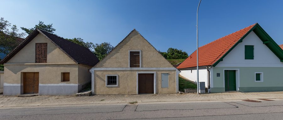 Historische Kellergasse Neuer Weg in Falkenstein im Weinviertel