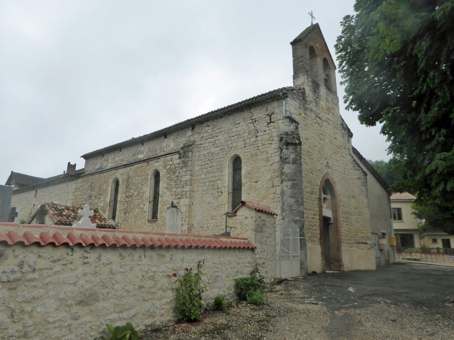 Außenansicht der Église de l’Assomption de Tréjouls