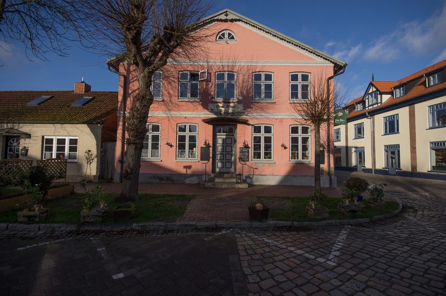Denkmalgeschütztes Haus in der Langen Straße in Arnis