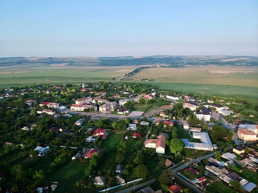 Luftaufnahme von Vlădeni im Kreis Iași, Rumänien