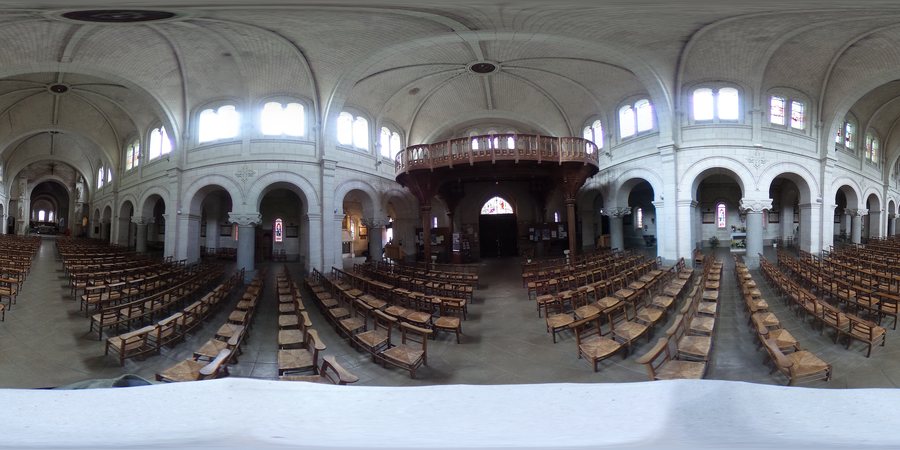 File:Église Saint-Pierre à Chemillé-Melay - Intérieur 01.JPG