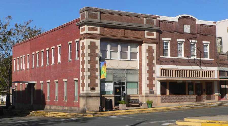 Historische Gebäude an der 3rd Street und Courthouse Street in Leesville, Louisiana