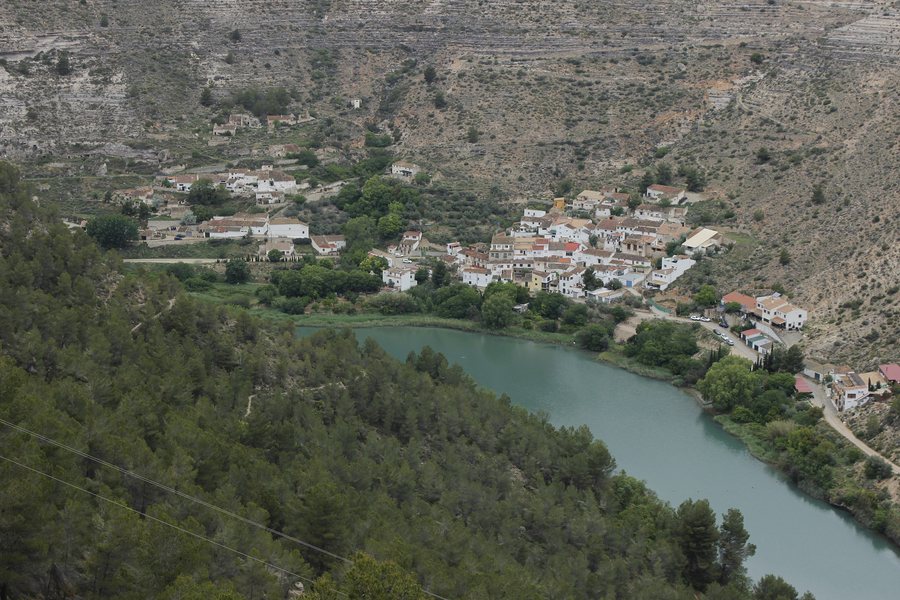 File:Vistas Tolosa, desde La Gila.jpg