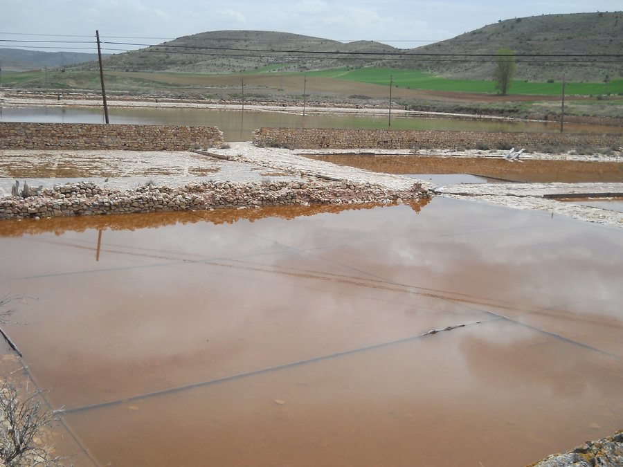File:Salinas de Imon 01.jpg