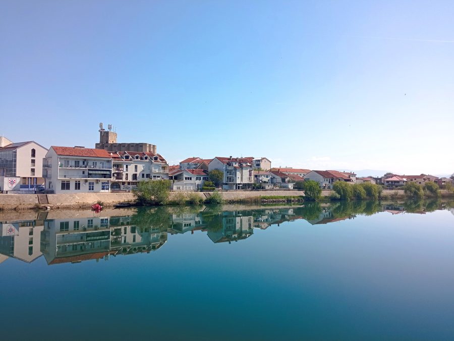 Promenade Šetalište A satnije ZNG in Metković