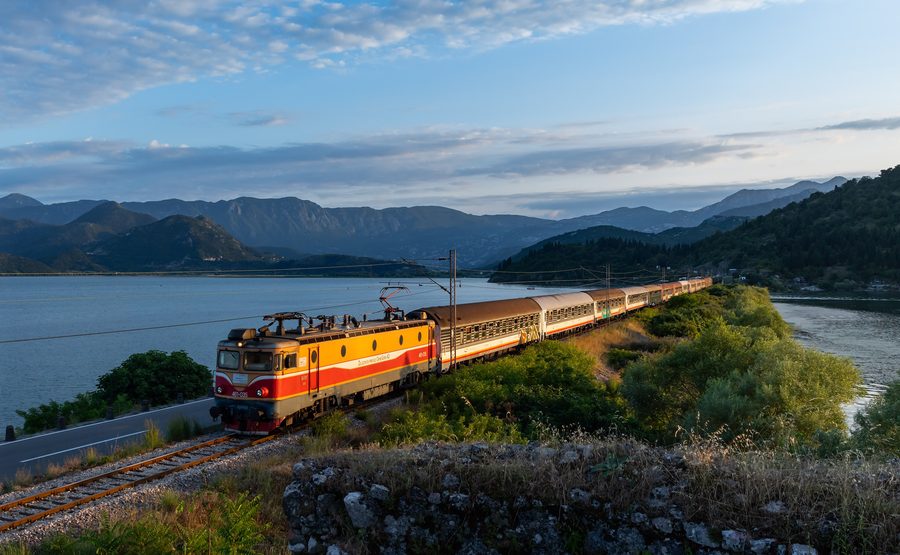 Train on the Lesendro causeway near Vranjina, Montenegro