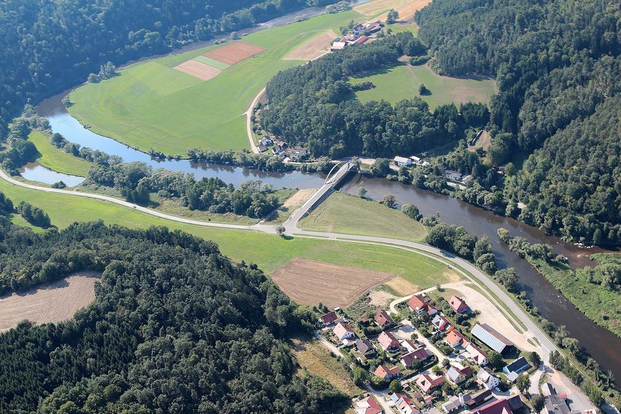 Stefling am Fluss Regen mit Überfuhr und Weißenhof bei Nittenau