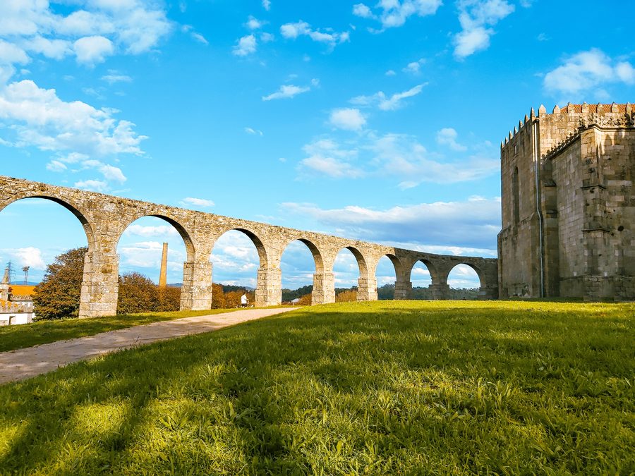 Aqueduto de Santa Clara in Vila do Conde, Portugal