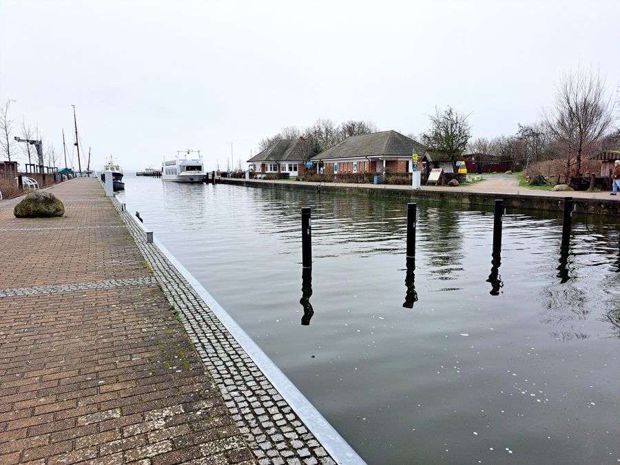 Hafen von Wustrow am Saaler Bodden