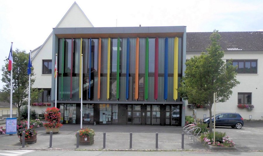 File:Sigolsheim, Mairie.jpg