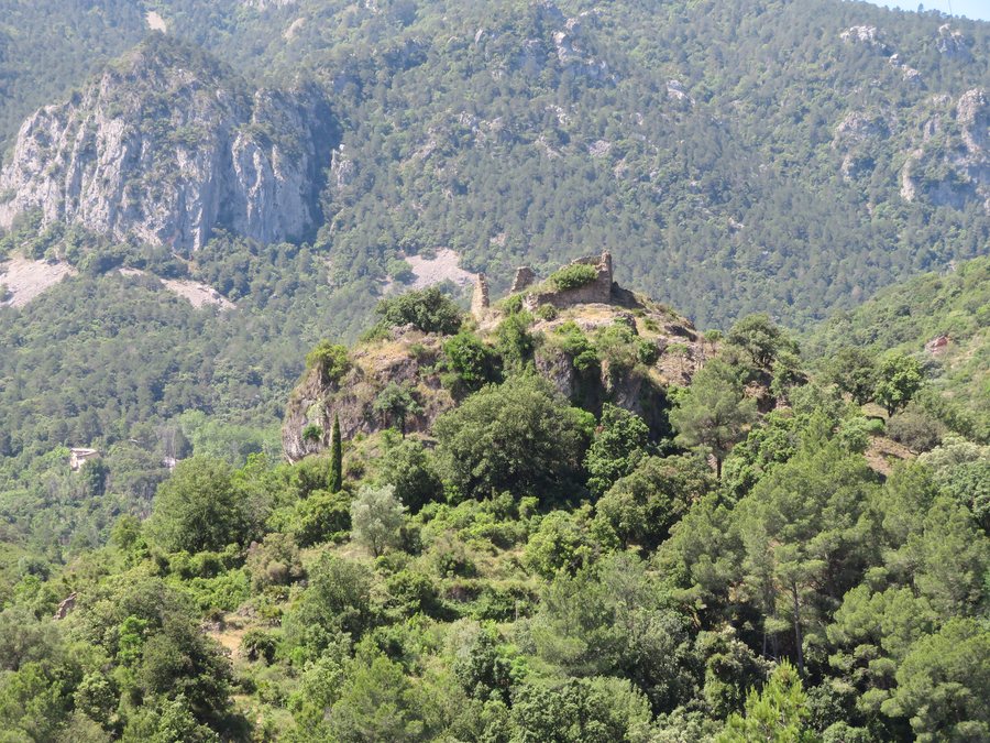 File:Castillo de Carles (Alfara de Carles, Tarragona).jpg