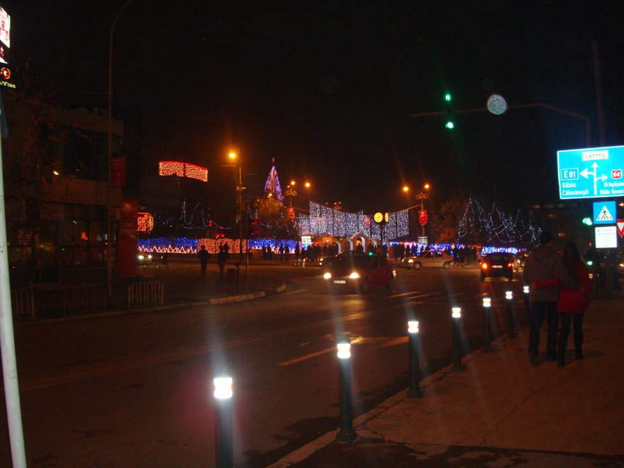 File:Centru, Râmnicu Vâlcea, Romania - panoramio (1).jpg