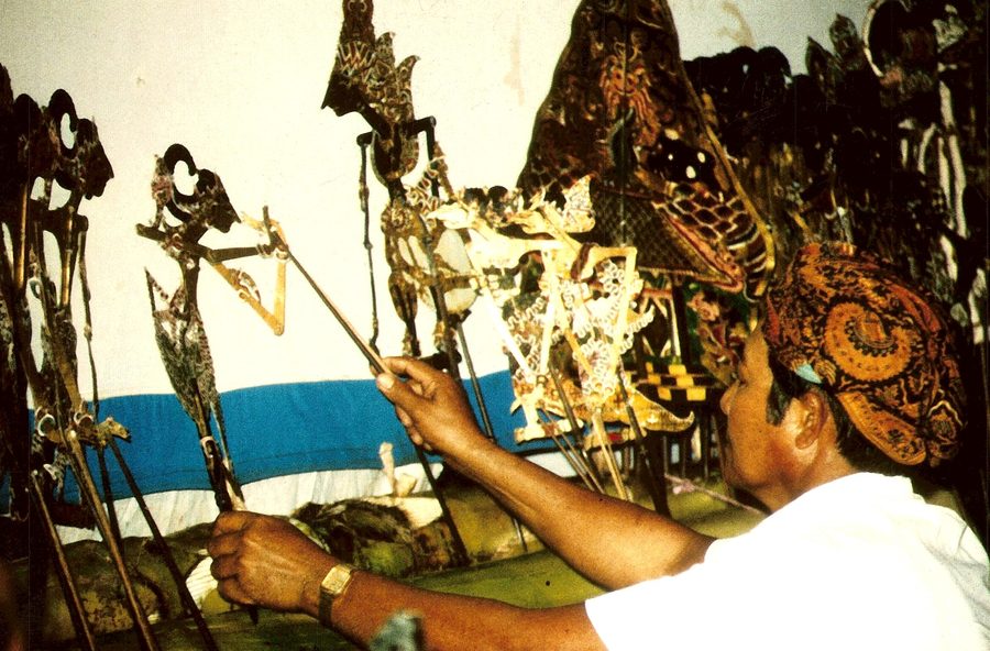 Traditionelle Szene in Suriname