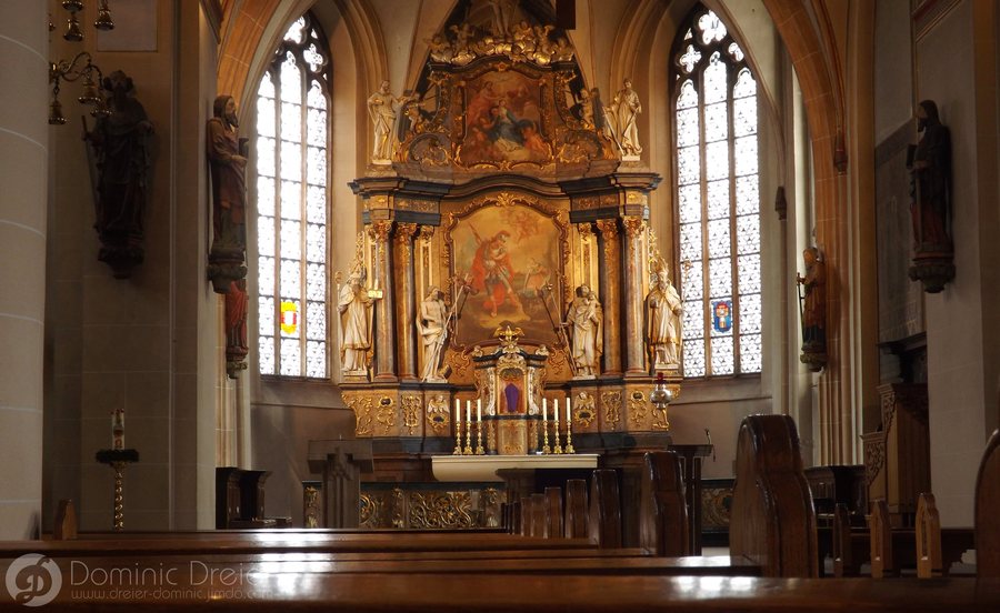 File:St Georg Vechta Innen Fastenzeit.jpeg