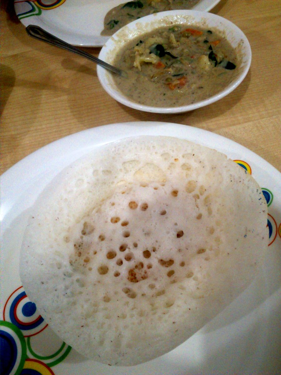 Appam mit Gemüse-Stew aus Kerala