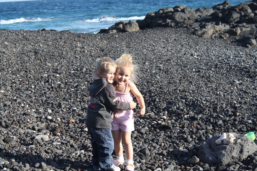 File:Faith & harry at Golf Del Sur - panoramio.jpg