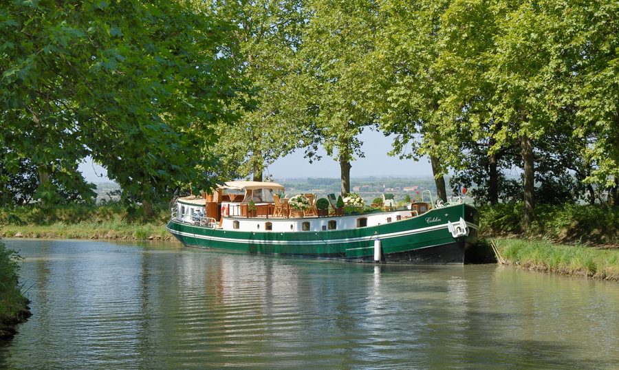 Hausboot am Canal du Midi in Poilhes im Département Hérault