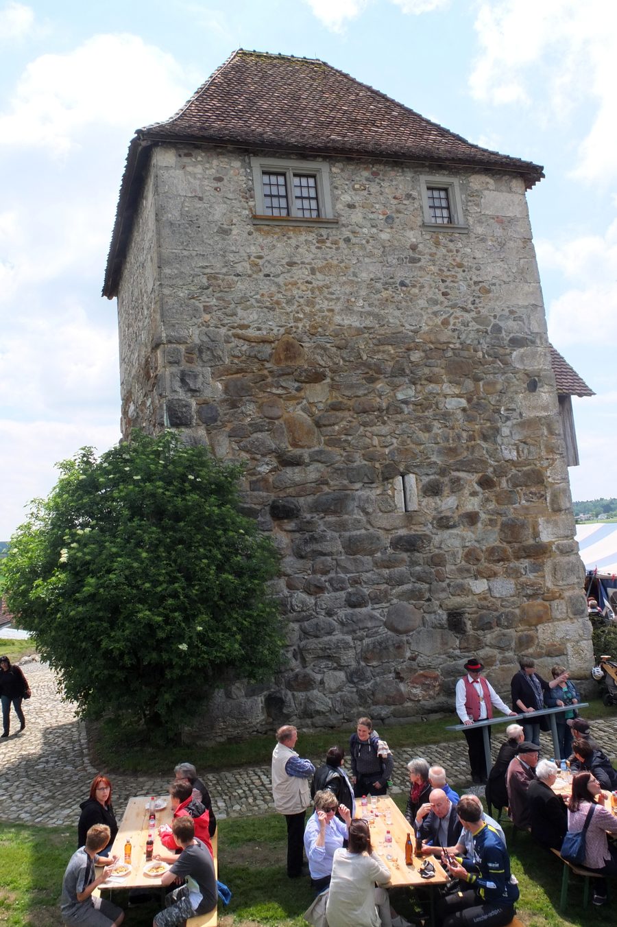Der Turm in Halten im Wasseramt.