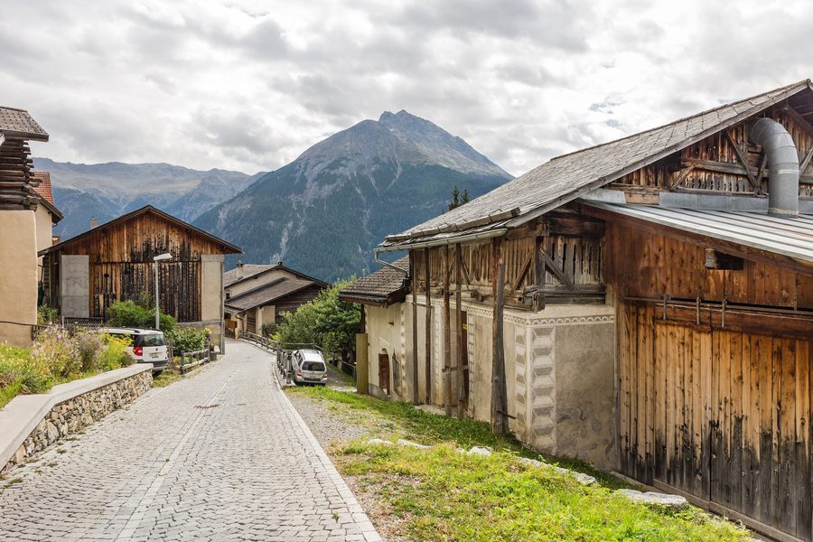 Straße im Zentrum von Vnà