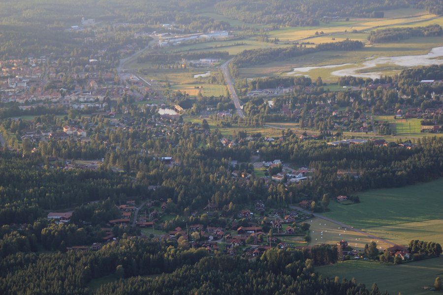 File:Leksand från ovan (1).JPG