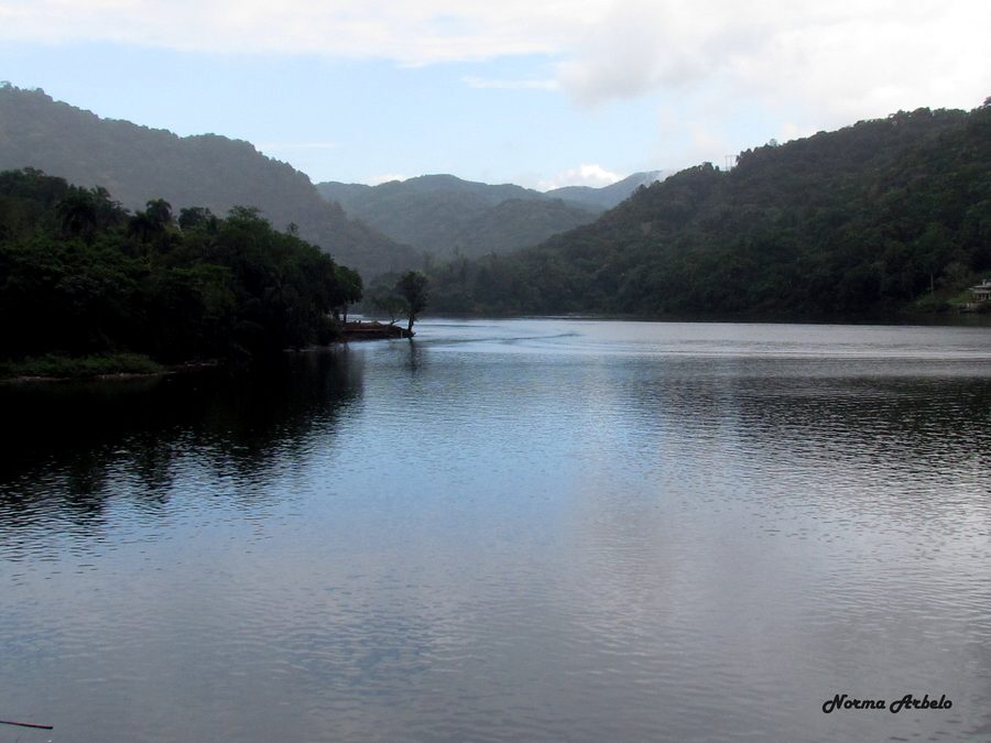 Lago Dos Bocas in Utuado, Puerto Rico