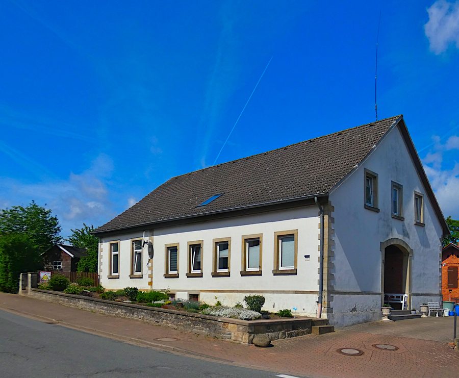 Historisches Schulgebäude in Antendorf, Auetal