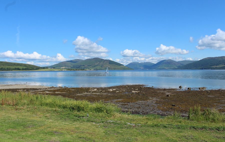 Blick auf die Kames Bay auf der Isle of Bute