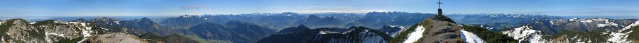 Panoramablick vom Geigelstein über die Chiemgauer Alpen