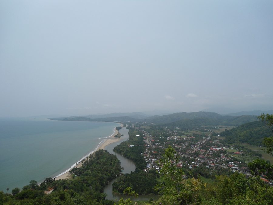 Pemandangan dari Puncak Langkisau
