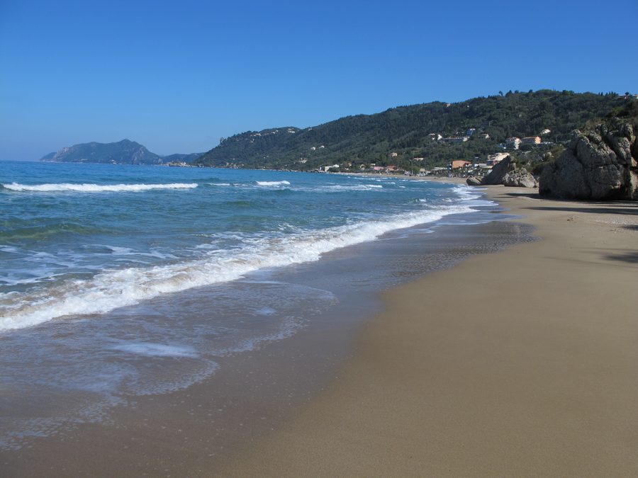 Strand von Agios Gordios auf Korfu