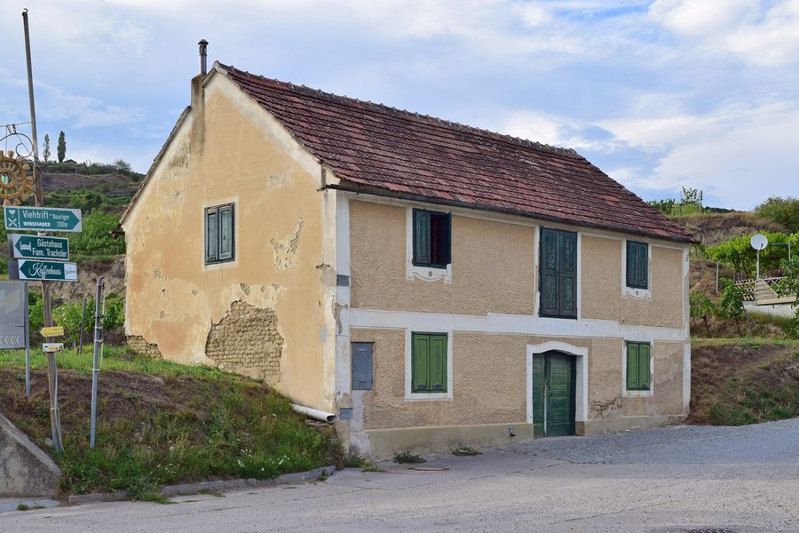 Kellergasse Viehtrift mit Presshäusern in Rohrendorf bei Krems