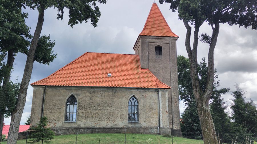 Kościół Matki Boskiej Częstochowskiej we wsi Włodowo