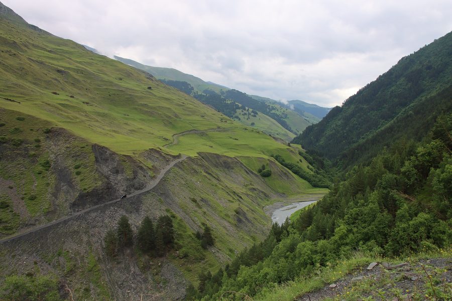 Dartlo in Tuschetien mit traditionellen Steinhäusern und Wehrtürmen