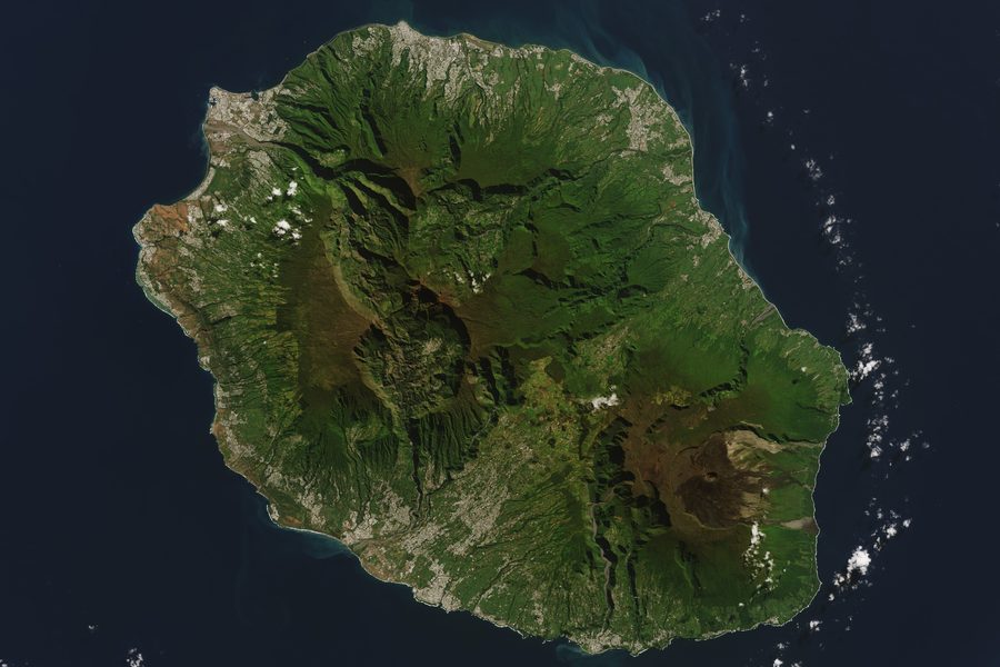 Der Berg Piton des Neiges auf La Réunion.
