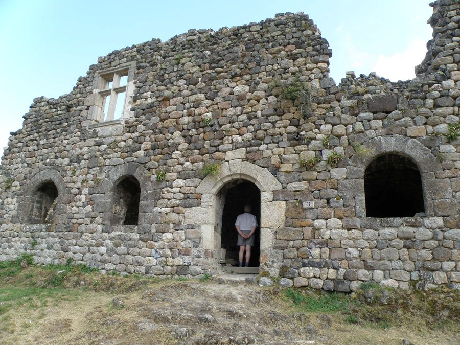 Ruinen des Château d’Arlempdes in der Haute-Loire