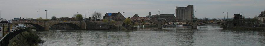 Zusammenfluss von Yonne und Seine in Montereau-Fault-Yonne