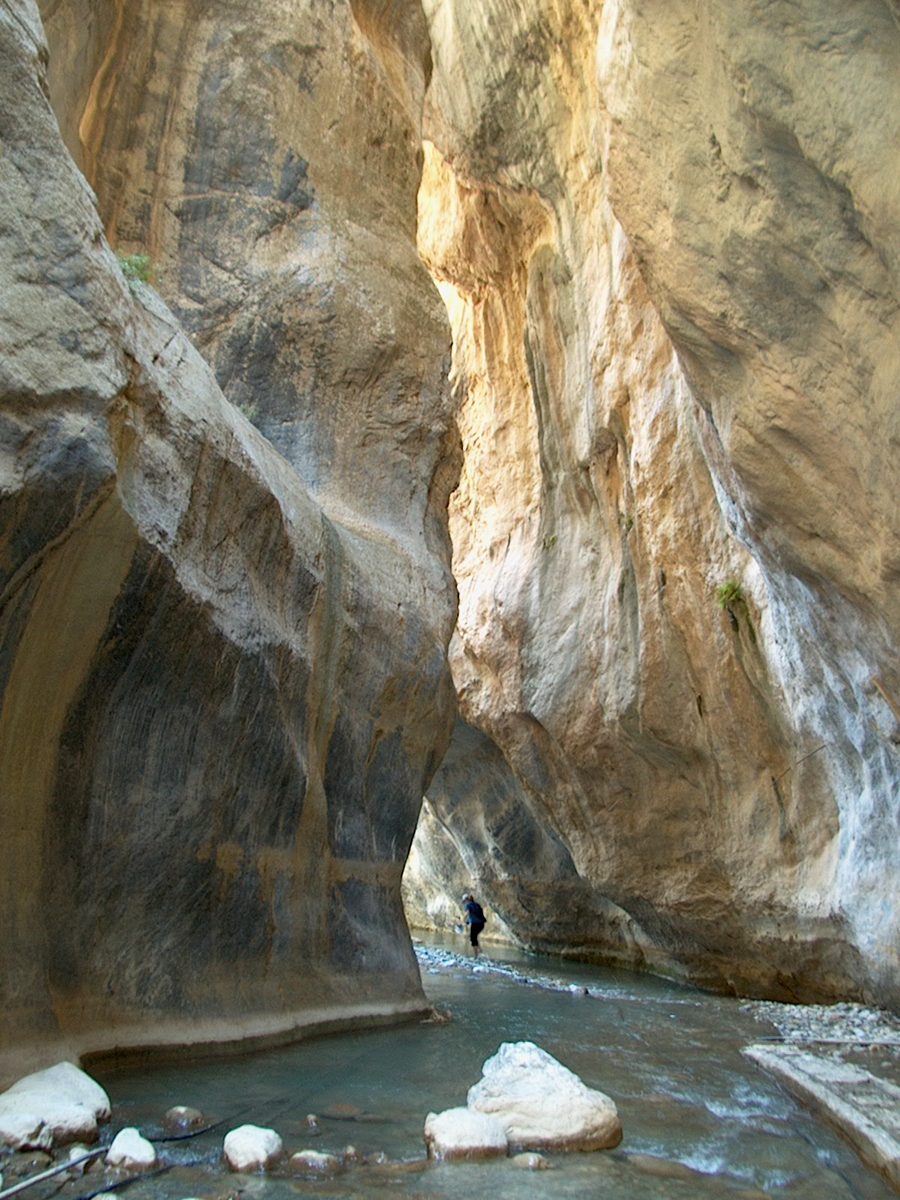 Felsige Schlucht in der Sarakina-Schlucht bei Ierapetra auf Kreta