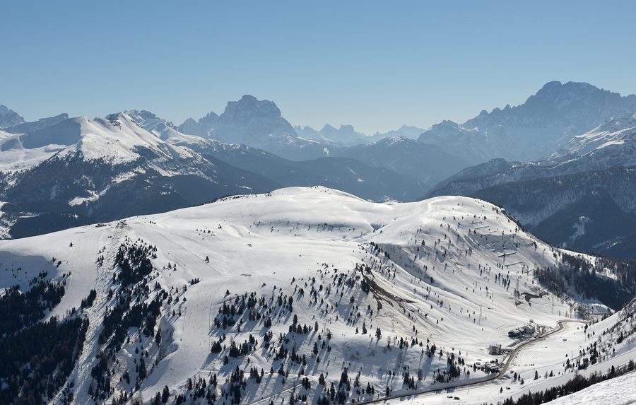 Berglandschaft im Cherz-Gebiet bei Passo Campolongo in den Dolomiten
