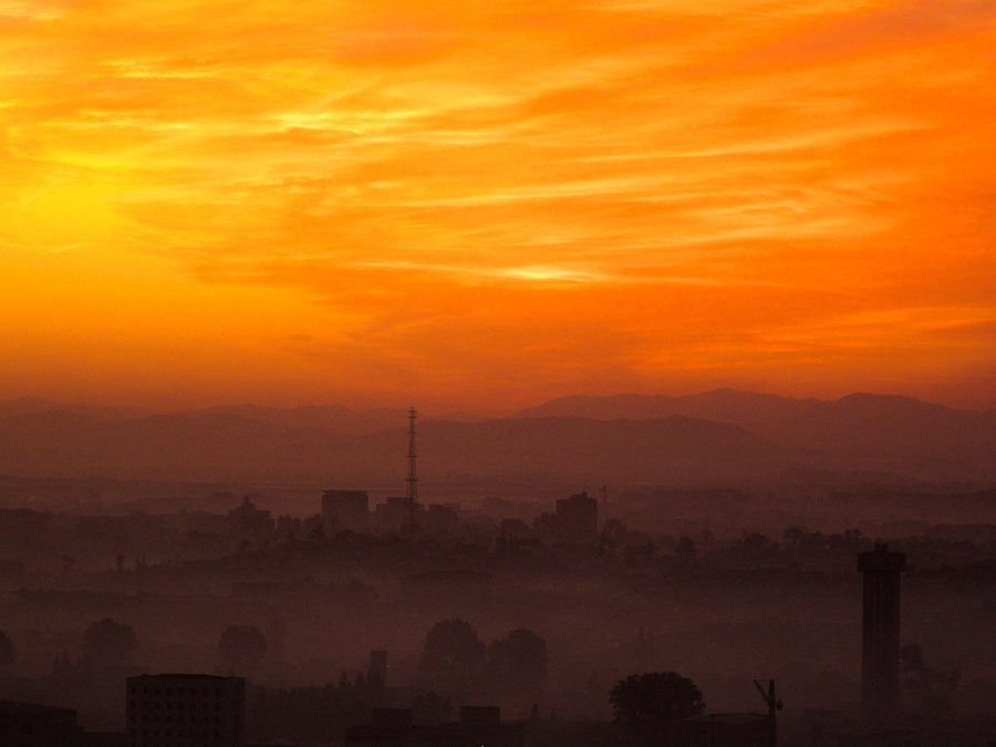Stadtansicht von Pjöngjang mit urbaner Skyline im Morgenlicht