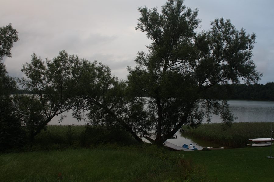 Blick auf den Dobskie-See bei Olecko in der Woiwodschaft Ermland-Masuren