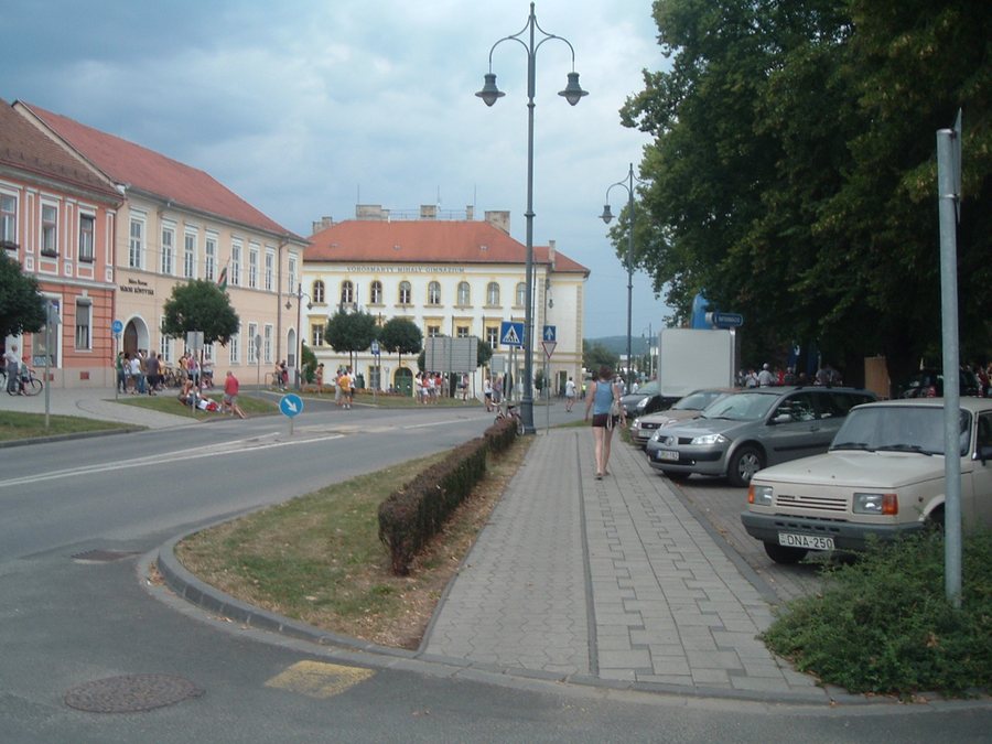 File:Széll Kálmán tér, 2007 Szentgotthárd02.jpg