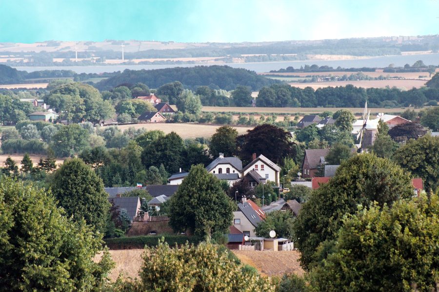 Blick vom Bismarckturm auf Nübelfeld und die Umgebung von Quern