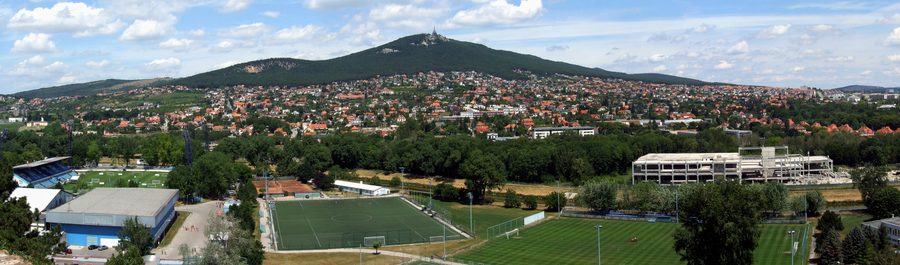 Blick von der Nitraer Burg auf den Berg Zobor