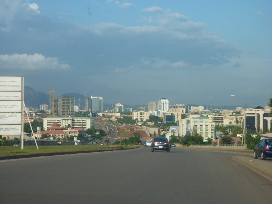Blick auf Abuja im Federal Capital Territory in Nigeria