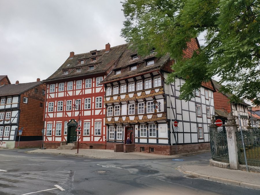 File:Fachwerkhäuser am Neuen Markt.jpg