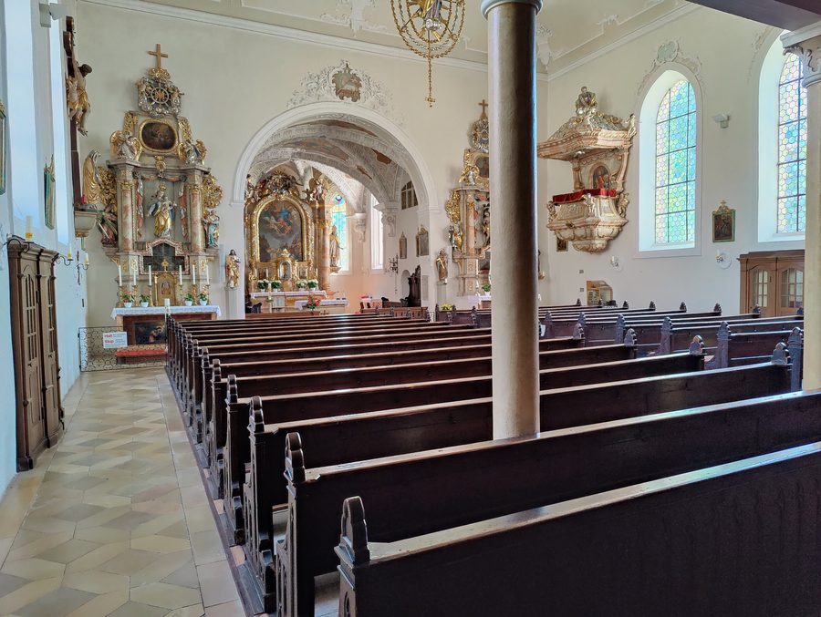 Katholische Pfarrkirche Mariä Himmelfahrt in Grafenwöhr