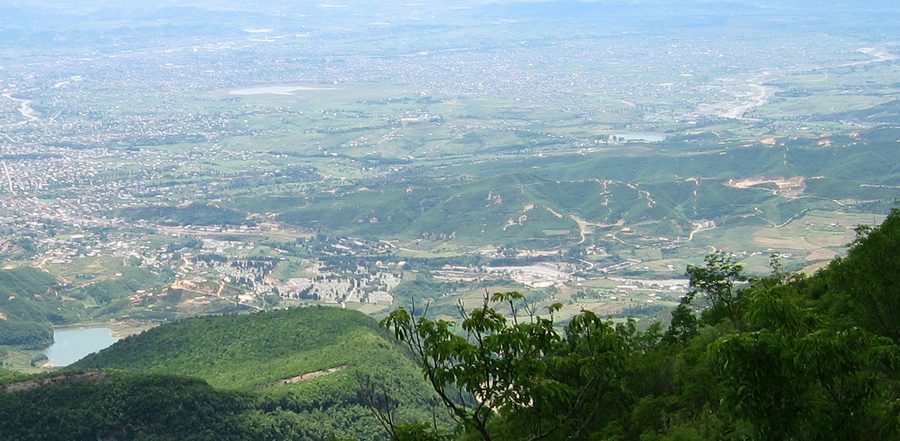 Panorama des Tirana-Raums